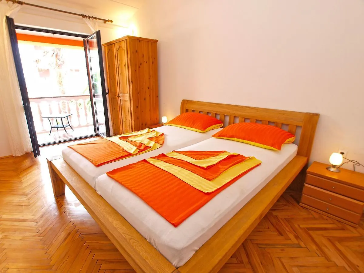Apartments Ivan 65 Stinjan Croatia