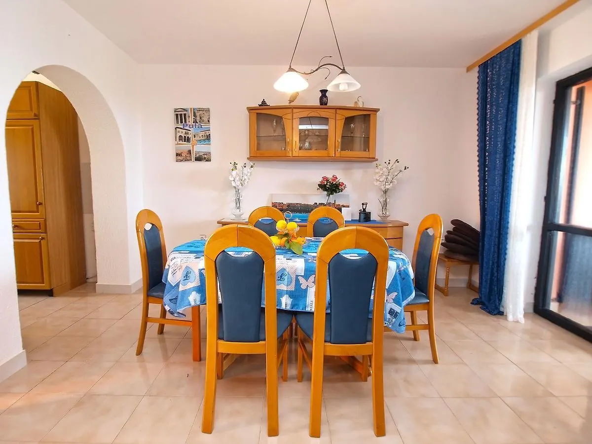 Apartments Ivan 65 Stinjan Croatia